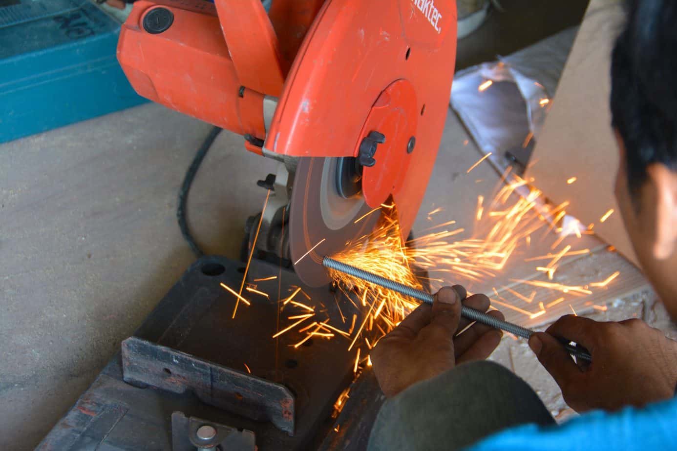 engineering-blade-production