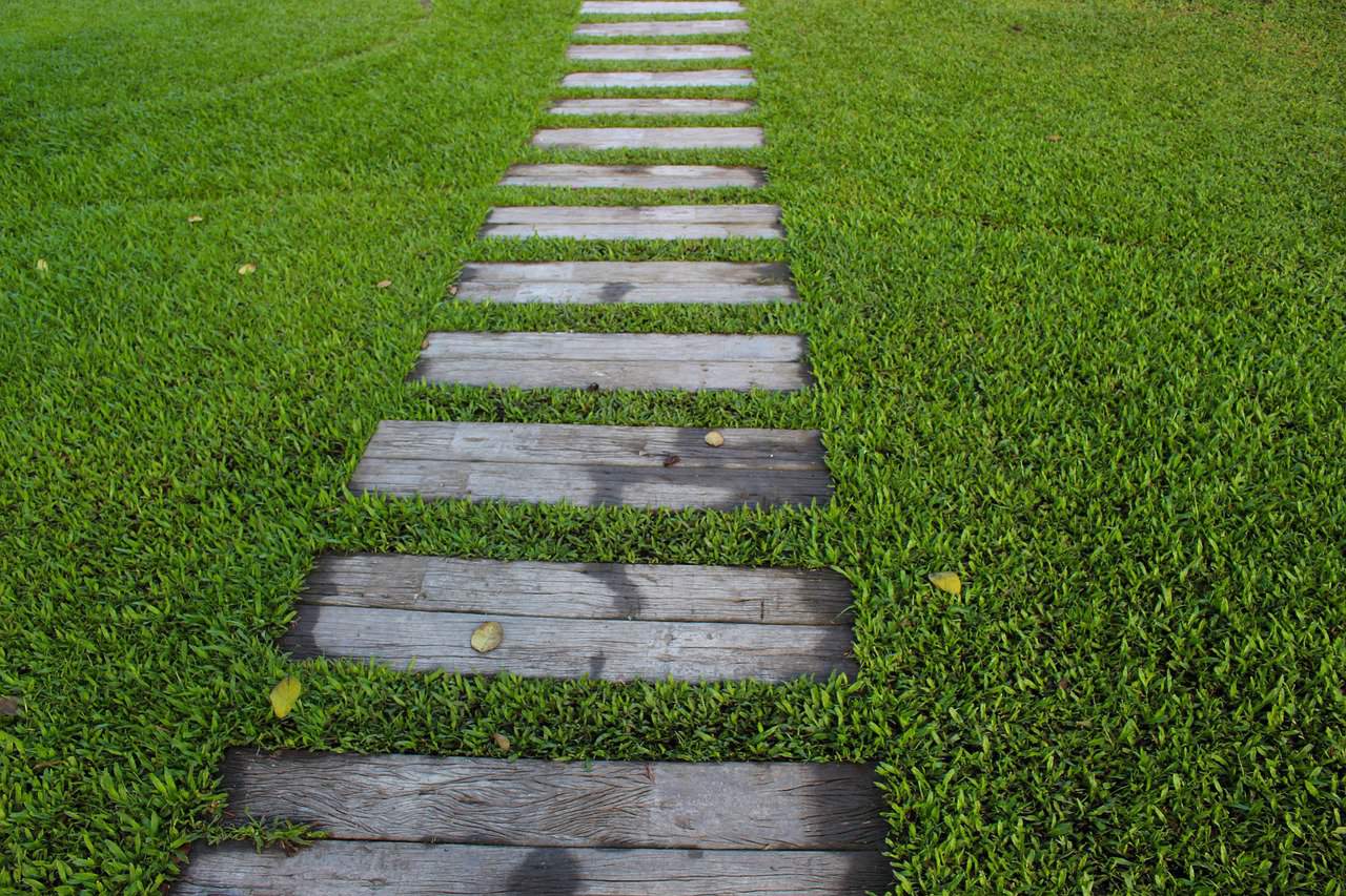 artificial grass and residential landscaping ideas uk
